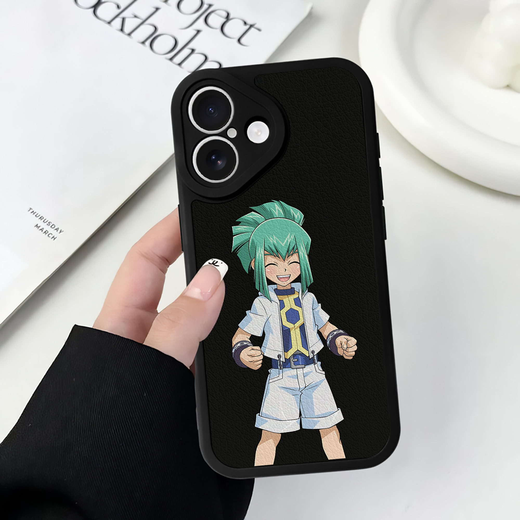 遊☆戯☆王 Yu-Gi-Oh! 【iPhone 16シリーズ対応】シリコンスマホケース（レザー調） 材質：シリコン